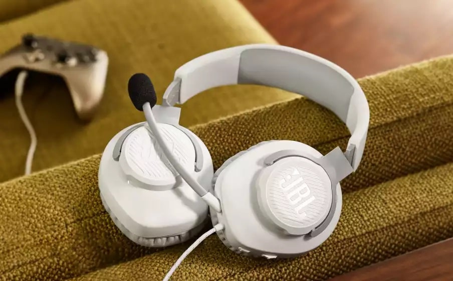 JBL QUANTUM 100 200 Headset Review