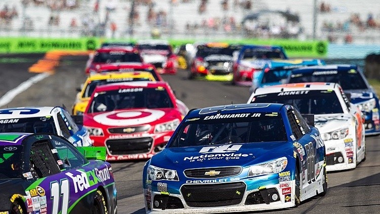 How long is Forza Motorsport 6 - Nascar Expansion?